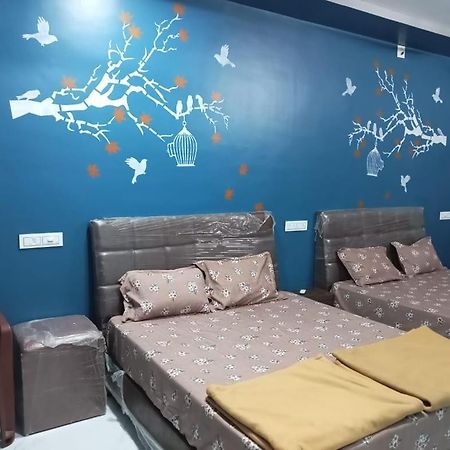 Honest Deluxe Room Garudeshwar Extérieur photo