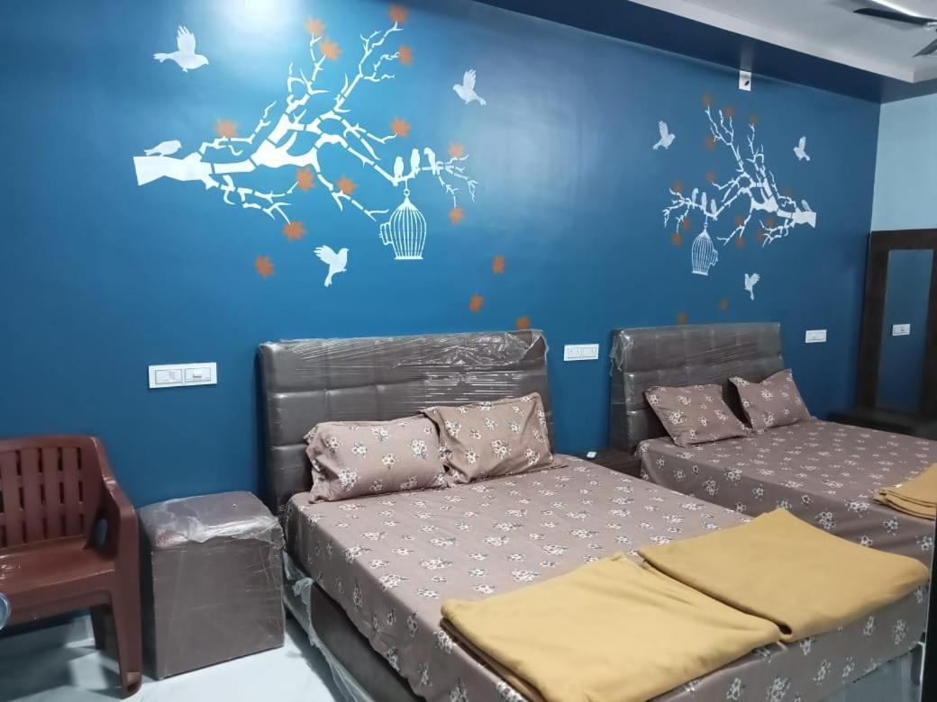 Honest Deluxe Room Garudeshwar Extérieur photo